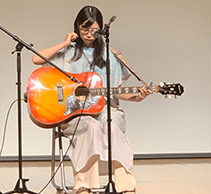 シンガーソングライター oryza(おりざ)