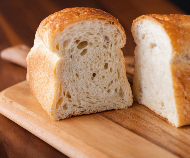 AUBEの食パン